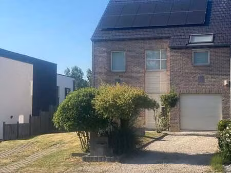 magnifique maison 3 façades à l'orée du bois
