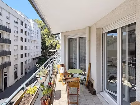 location appartement 2 pièces 49 m² à lyon 3ème (69003)  940 €