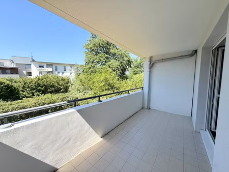 a louer à 01280 prevessin-moens - appartement meublé t2 avec