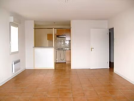 appartement t3 avec balcon_ la force