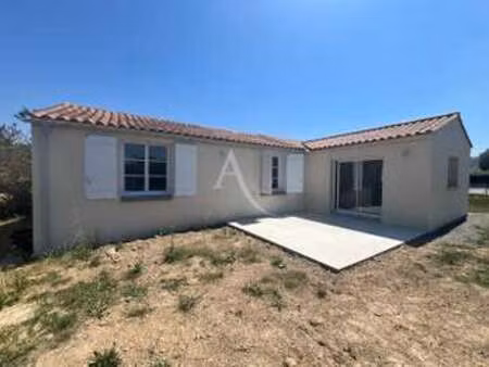 vente maison à avrillé (85440) : à vendre / 82m² avrillé
