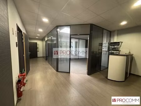 location bureaux 73 m²