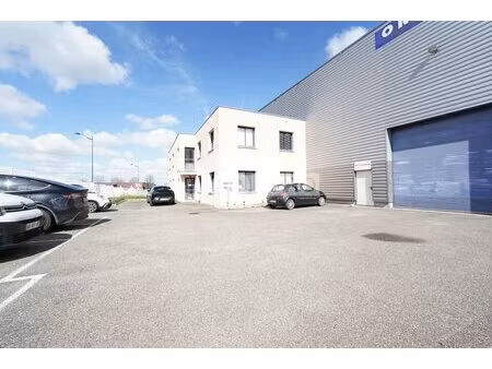location bureaux 158 m²