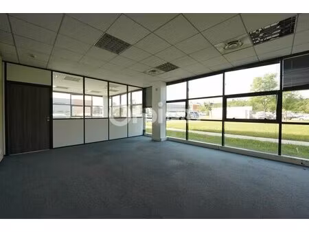location bureaux 180 m²