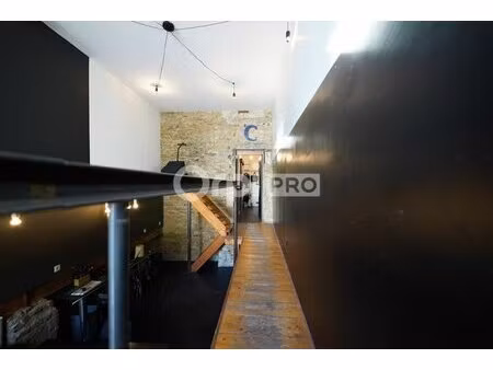 location commerce lyon 69001 96m²