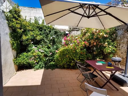 a vendre belle maison quartier benedictine