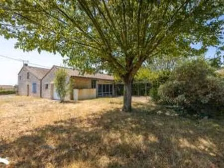 vente maison à xanton-chassenon (85240) : à vendre / 135m² xanton-chassenon