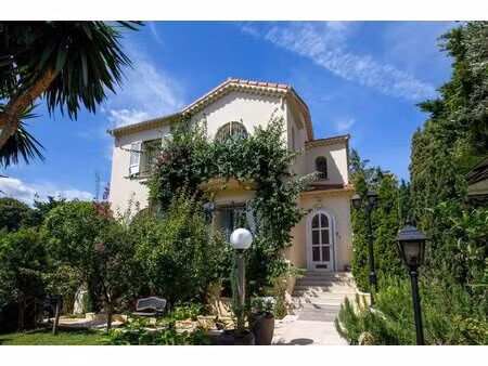 belle villa dans prestigieux domaine fermé