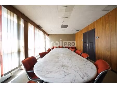 vente bureaux 1 000 m²