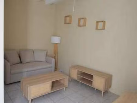 location appartement t1 à écommoy (72220) : à louer t1 / 34m² écommoy