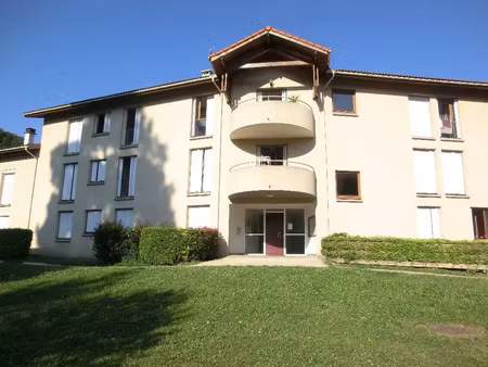 location appartement 1 pièce 26 m² à gières (38610)