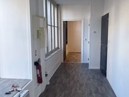 à louer local commercial 38 m² – 500 € |cambrai
