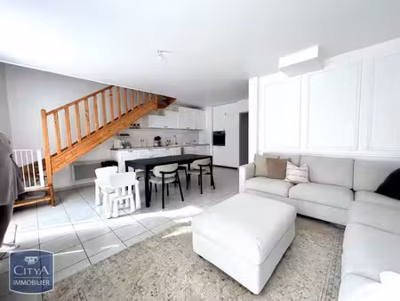maison à louer 4 pièces 74.08 m² - le pontet (84) - 991€
