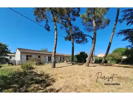 maison de plain-pied de 91 m² – 3 chambres – double garage