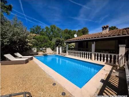 villa individuelle 3/4p 80m2 piscine 1230m2 jardin