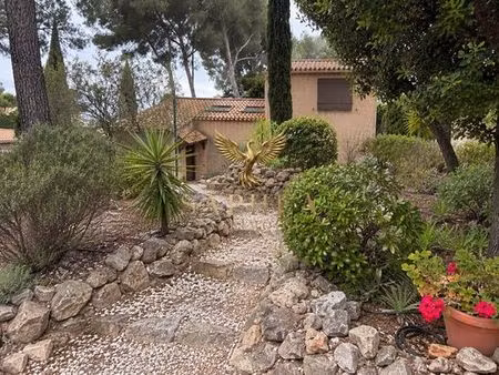 maison de 4 pièces de luxe en vente à sanary-sur-mer  france