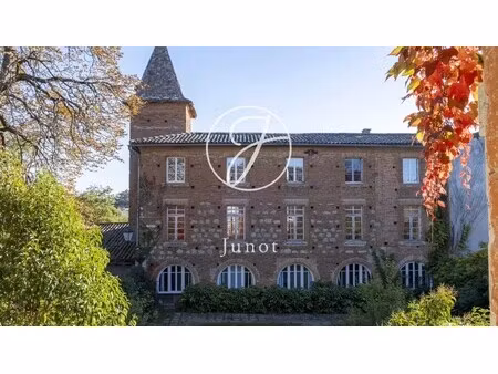 château lavaur - 19 chambres - 836m²