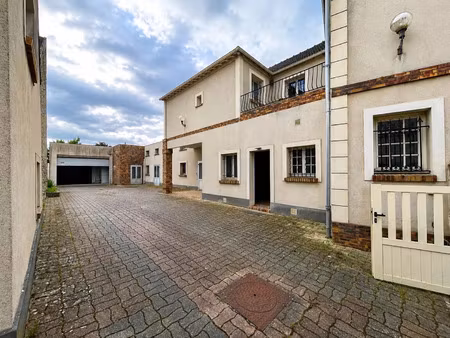 location fonds de commerce 405 m2 à bois-le-roi