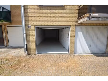 commercieel te koop in zeebrugge