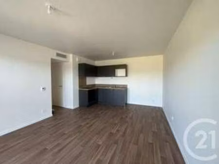 location appartement 3 pièces à laval (53000) : à louer 3 pièces / 60m² laval