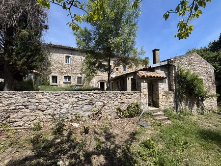 grand corps de ferme à soyans 550 m2 sur 19 ha