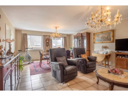 appartement te koop in sint-niklaas met 1 slaapkamer