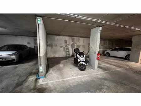 vente parking / box  16.08m²  romainville
