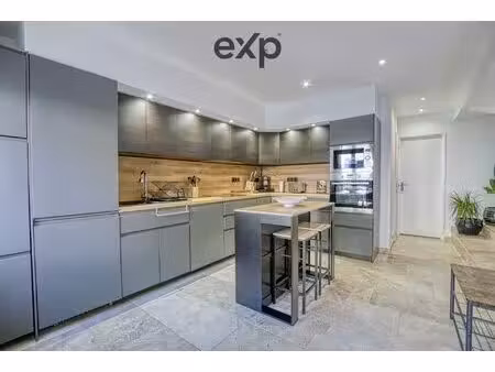 maison de village de caractère entièrement rénové avec terra