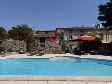 jolie maison de village avec grange  jardin et piscine