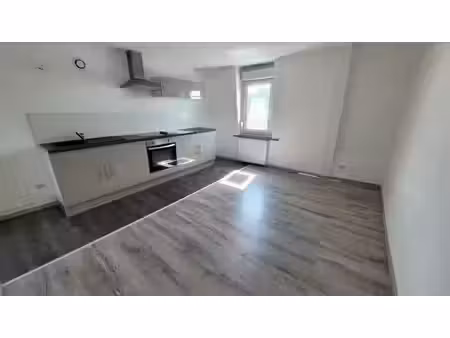 location appartement 2 pièces 60m² cambrai 59400