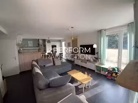 location appartement 4 pièces 91.97 m² à saint-ismier (38330)  1 477 €