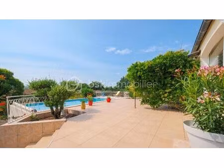 maison de 134 34 m² à vallon-pont-d'arc