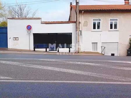 location commerce tassin la demi lune 69160 130m²