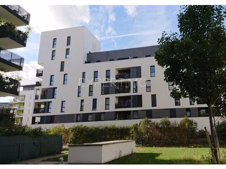 t3 69m2 dernier etage terrasse  parking  cave