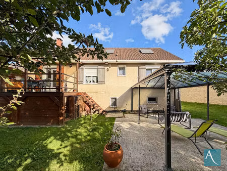vente maison 7 pièces  130.00m²  linas