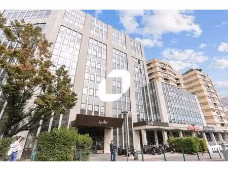 location bureaux 288 m²