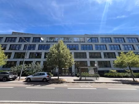 location bureaux 724 m²