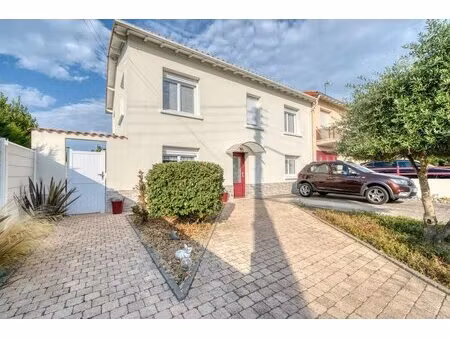 maison de 6 pièces de 127 m² à châtelaillon-plage