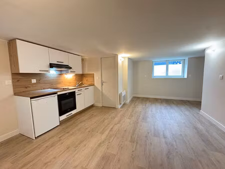 location studio meublé bruz - pont rean
