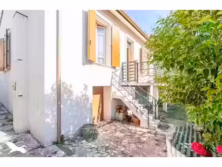 maison de ville de 4 pièces principales