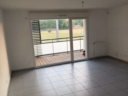 location appartement 2 pièces 61 m² à aucamville (31140)