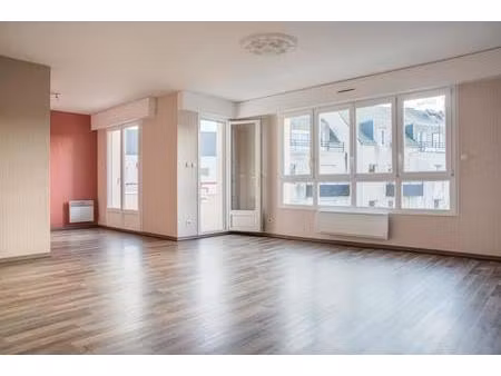 location appartement 3 pièces 82m² nantes 44300
