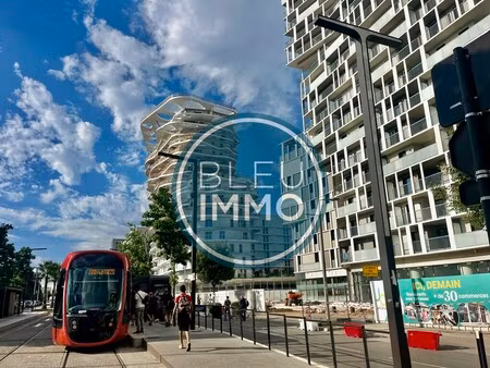location commerce nice 06200 138m²