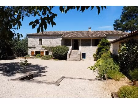 belle maison rénovée des années 1820 avec grande grange  joli gîte  piscine  paddocks et..