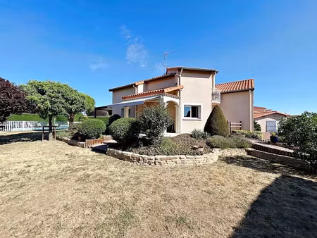 vente maison 5 pièces 166 m² à saint-léger-sur-roanne (42155)  434 000 €