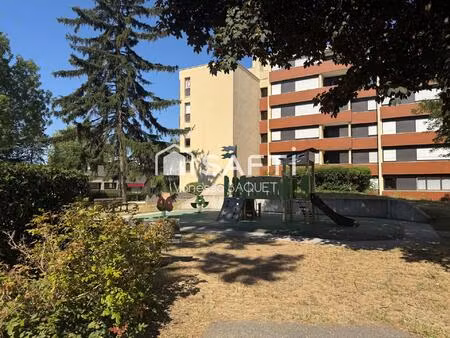 appartement 4 pièces de 79 11 m² avec terrasse et box  10 mn à pied de la gare