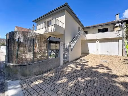 maison de village 146 m² avec terrasse et garage — villard-bo