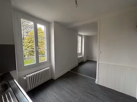 location appartement 1 pièce 26.6 m² à falaise (14700)  330 €