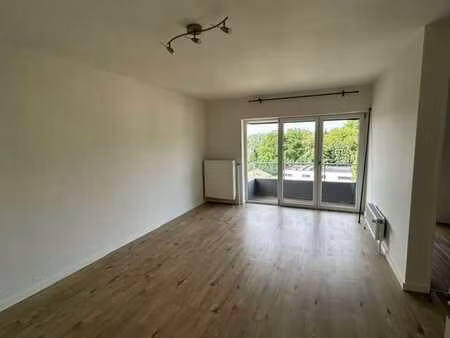 bel appartement au centre d'overijse