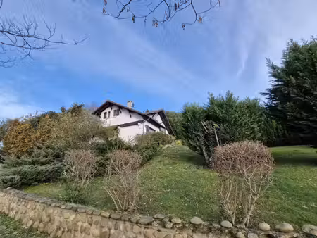 maison 4 chambres avec piscine  vue pyrénées